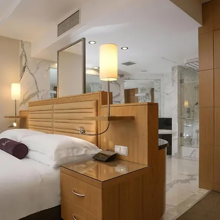 Lugal, A Luxury Collection Hotel, Hotell